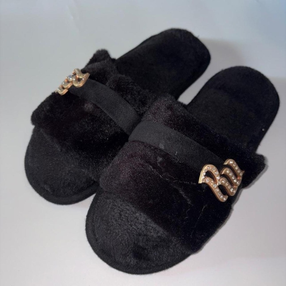 Rocawear Black faux fur slides with gold rhinestones buckle detail size large